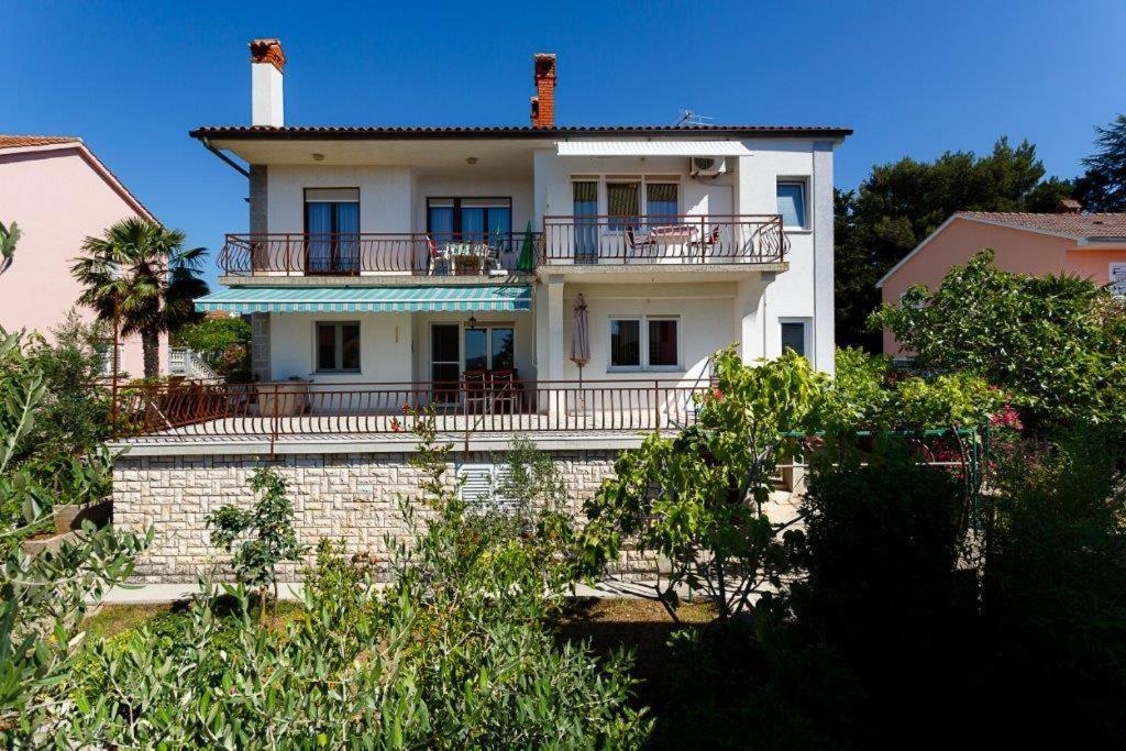 Apartmani Braut Kornic Bagian luar foto