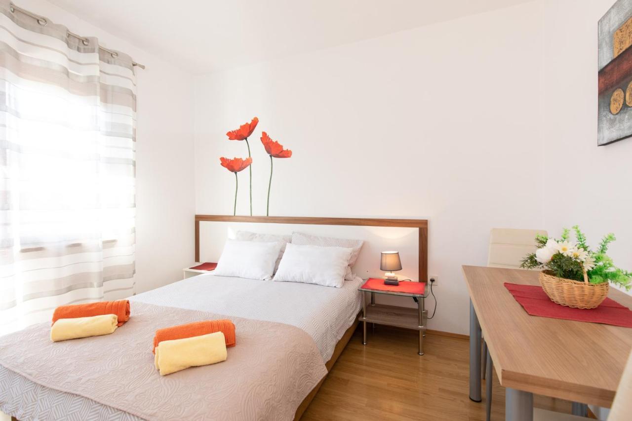 Apartmani Braut Kornic Bagian luar foto