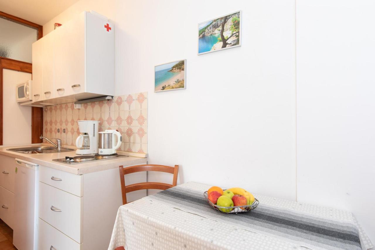 Apartmani Braut Kornic Bagian luar foto