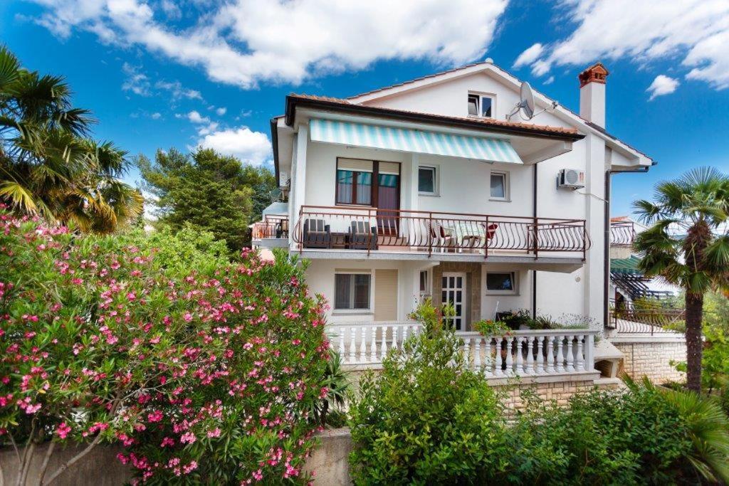 Apartmani Braut Kornic Bagian luar foto