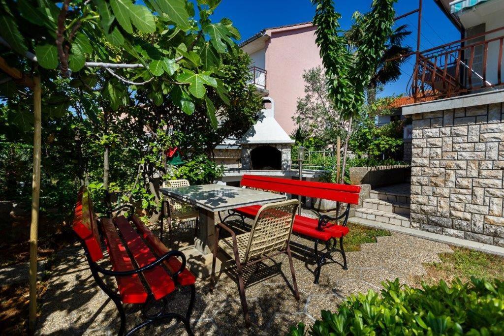 Apartmani Braut Kornic Bagian luar foto