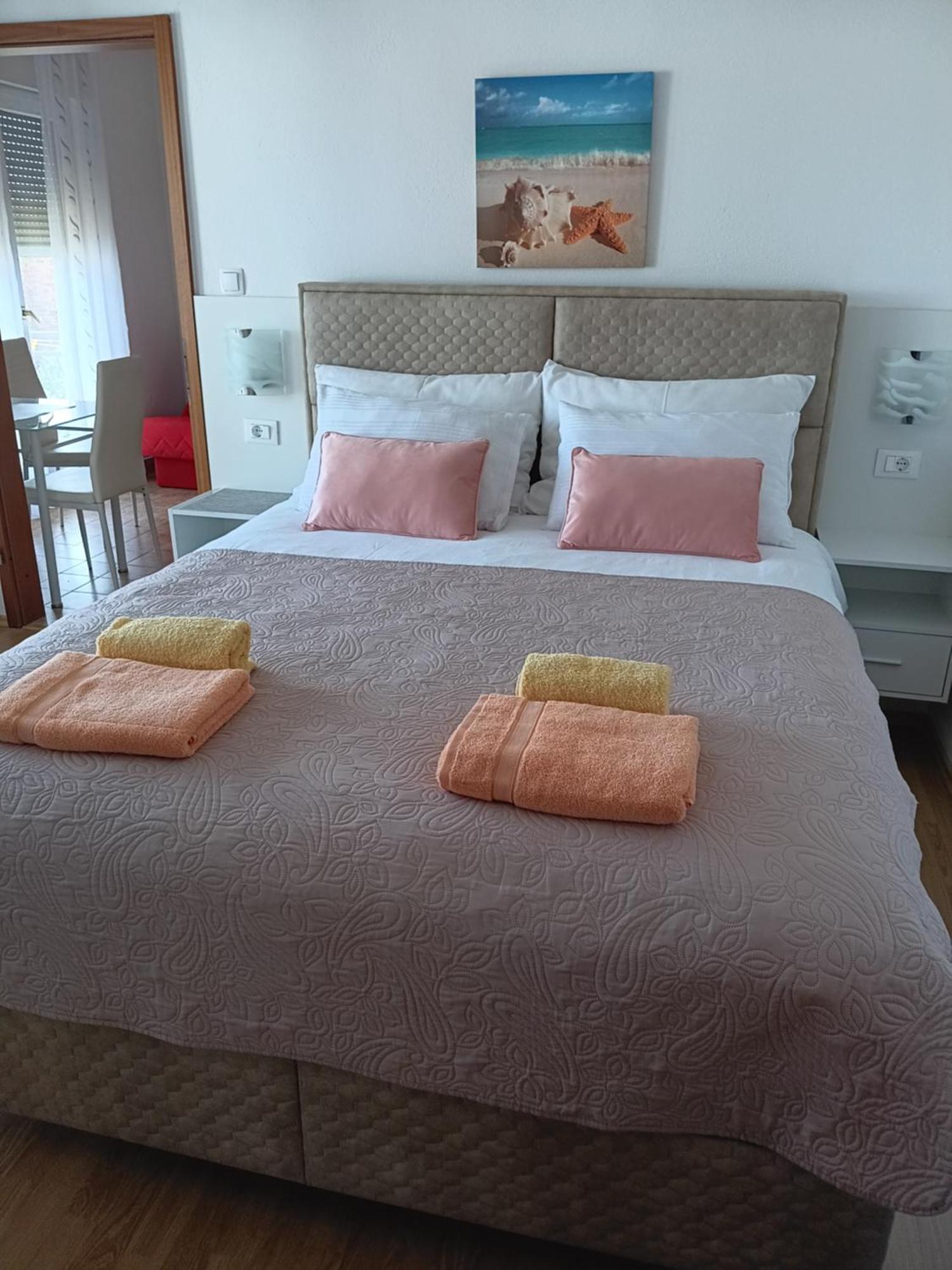 Apartmani Braut Kornic Bagian luar foto