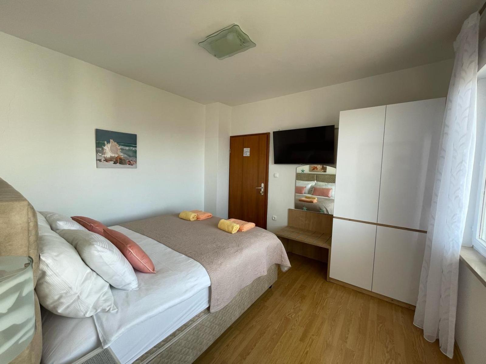 Apartmani Braut Kornic Bagian luar foto